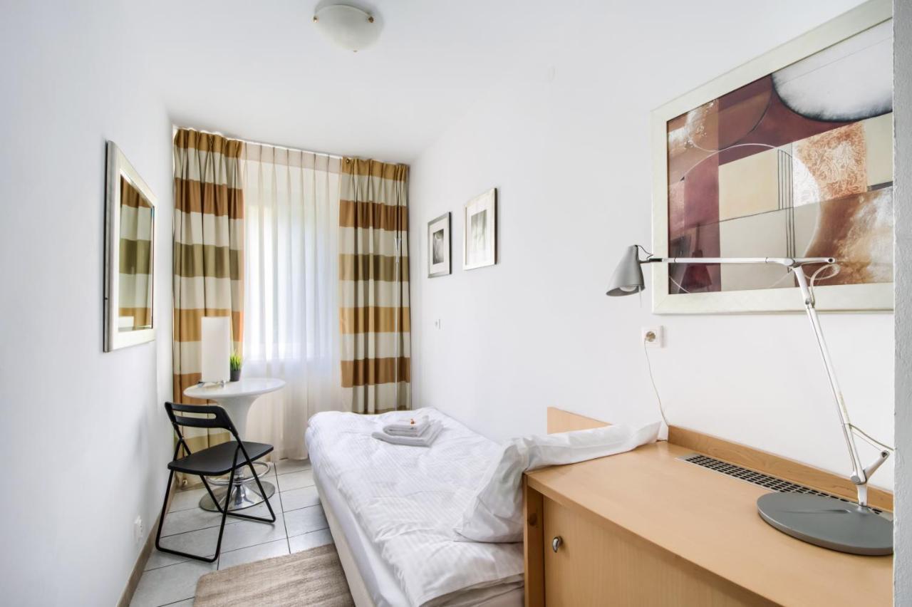 404 Rooms Zamiany Ursynow Varsó Kültér fotó